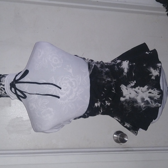 Cape Clique Tie Dye Halter - Picture 3 of 7